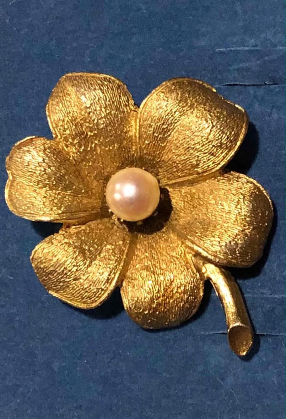 Vintage Gold Tone Flower Brooch with Pearl Center